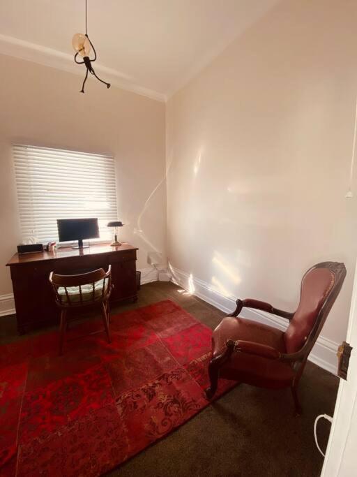 Macleay Cottage With Plunge Pool And Local Arts Dubbo Exteriör bild